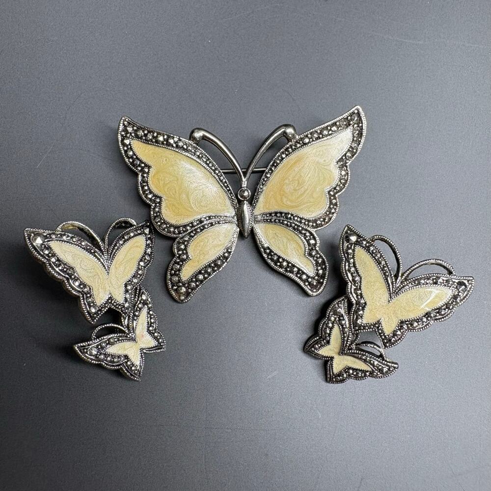 Vintage Butterfly Jewelry Set Brooch and Earrings Vintage Butterflies